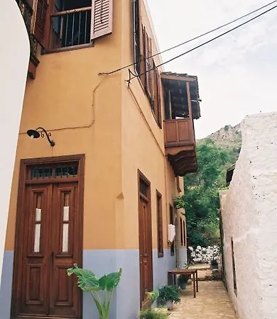 Otel Karnayo Traditional 2*