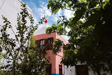 Karnayo Traditional 2* Megisti